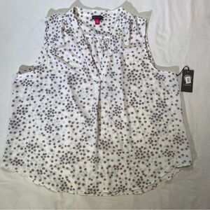 Vince Camuto Women's Sleeveless Floral Blouse - White and Black xxl NWT